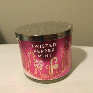 Bath & Body Works Scented Candle
